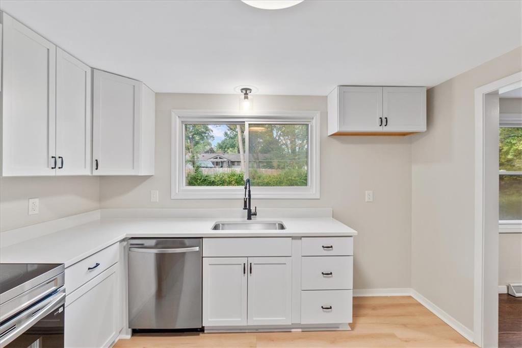 5400 Outlook Street Property Photo 10