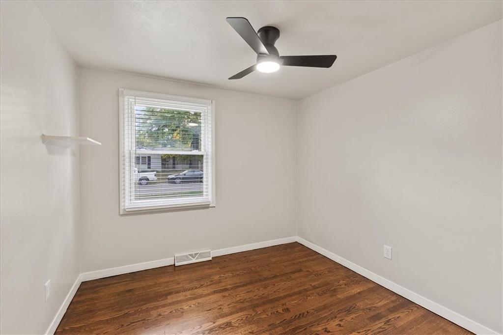 5400 Outlook Street Property Photo 17