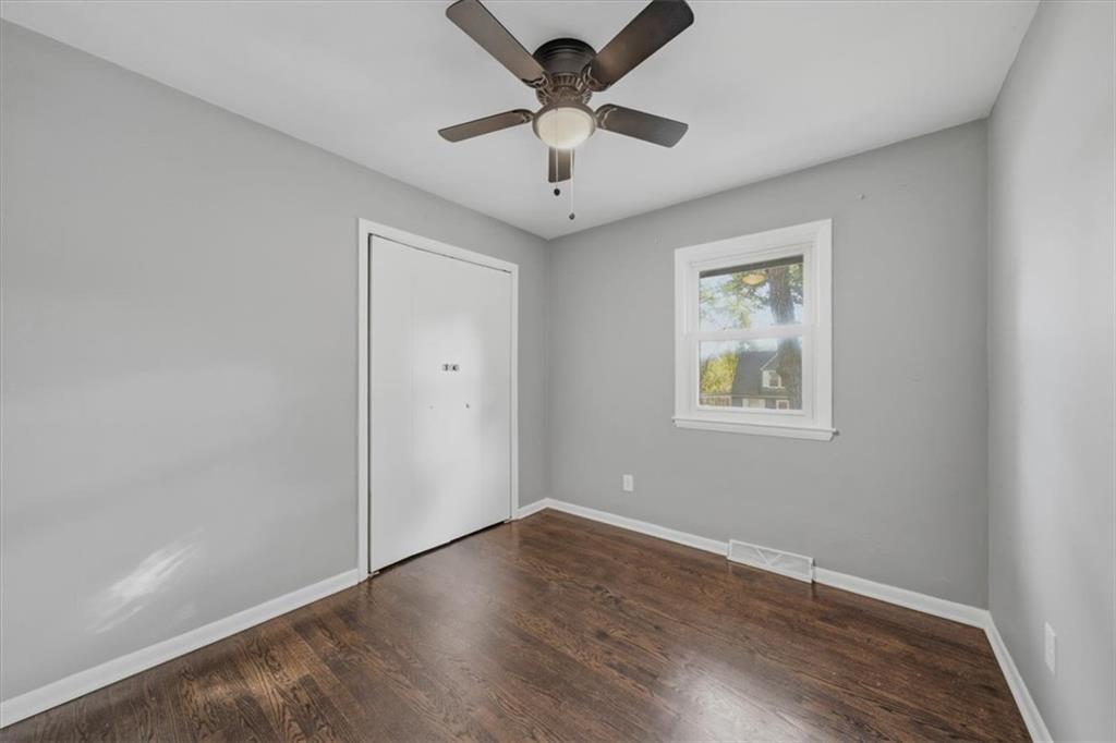 3016 S Norwood Avenue Property Photo 11