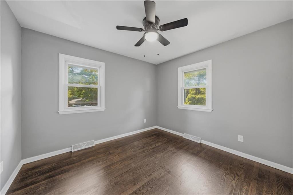 3016 S Norwood Avenue Property Photo 13