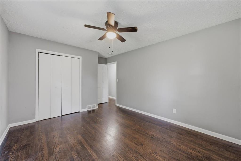 3016 S Norwood Avenue Property Photo 16