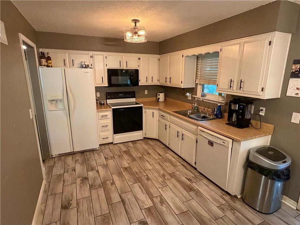 10506 N Baltimore Avenue Property Photo 6