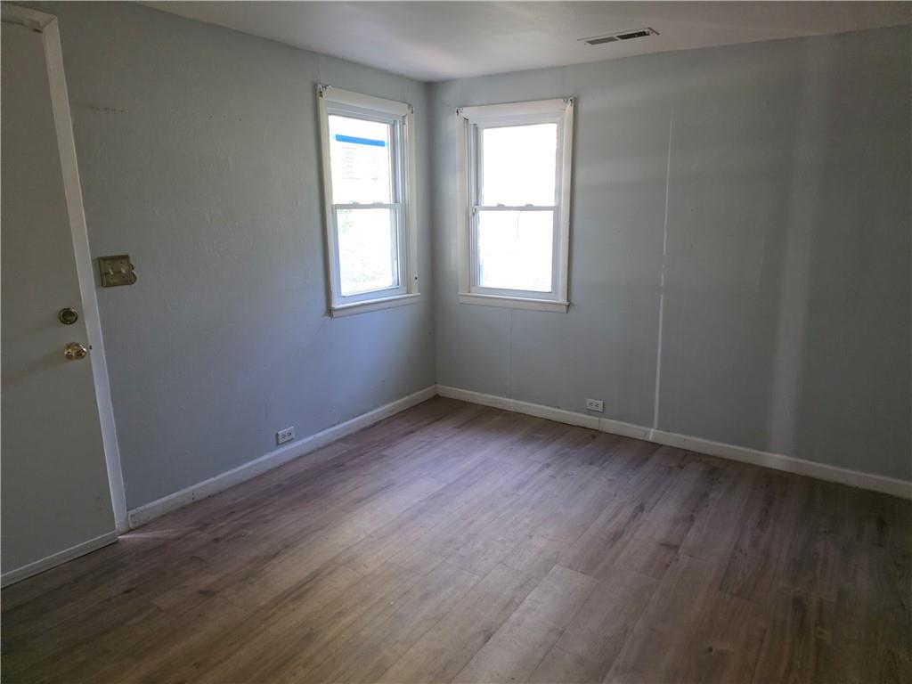 342 E 6th Avenue Property Photo 9