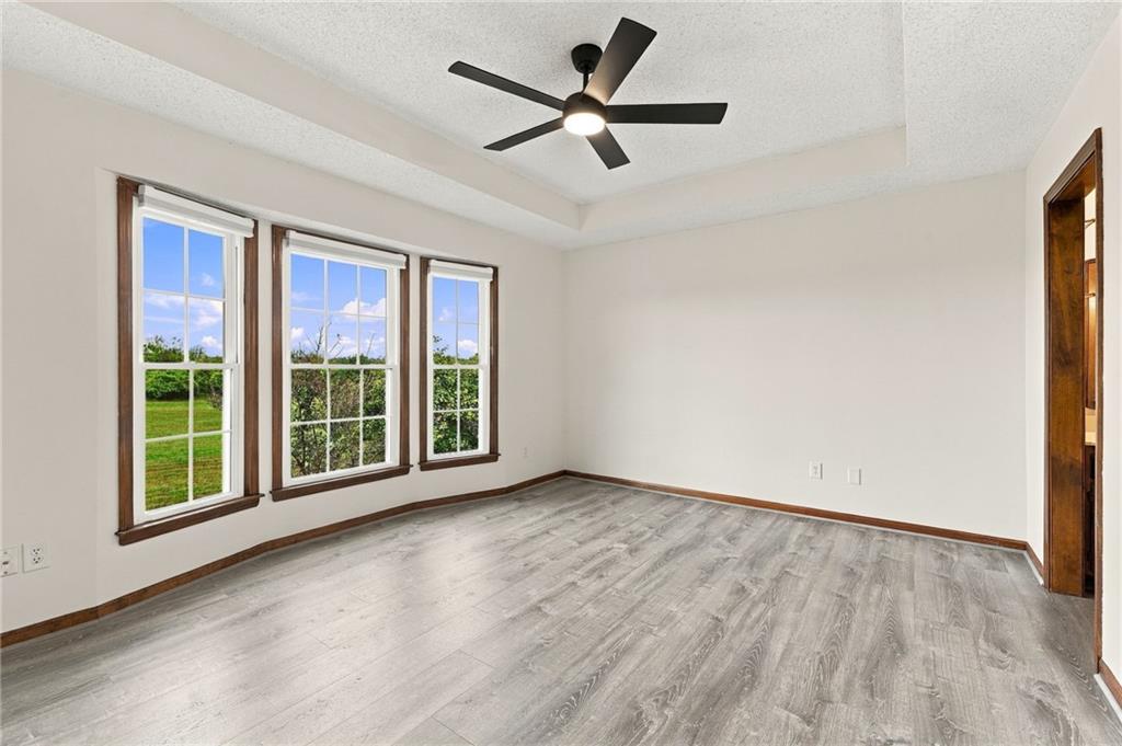 12604 Fountain Lake Drive Property Photo 14