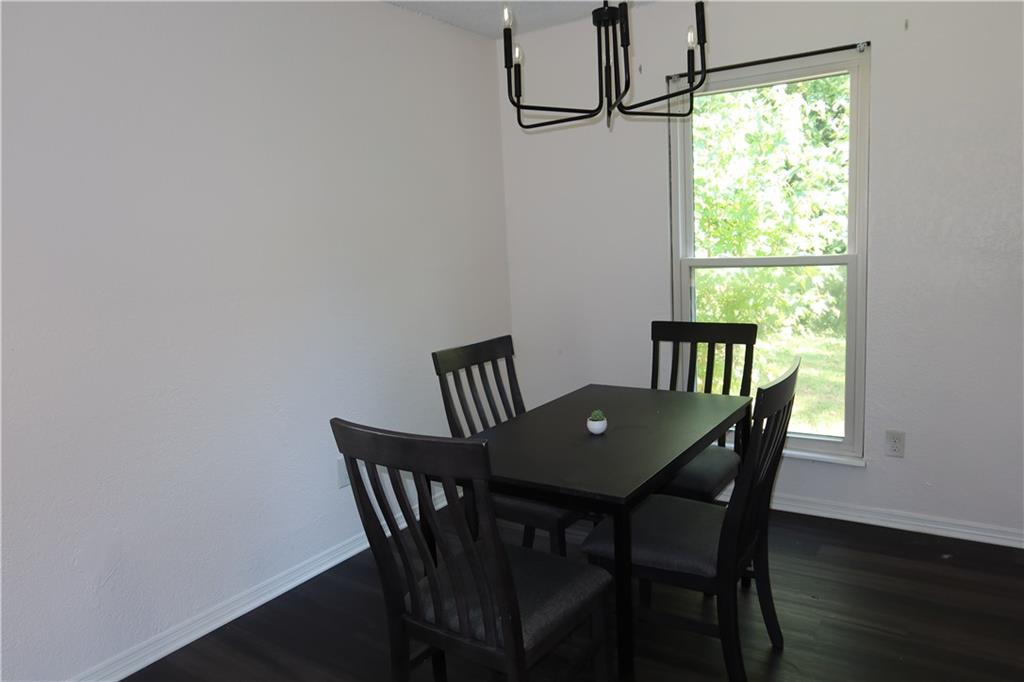 9525 Manning Avenue Property Photo 9