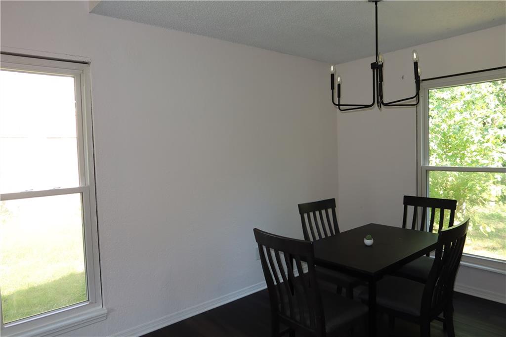 9525 Manning Avenue Property Photo 10