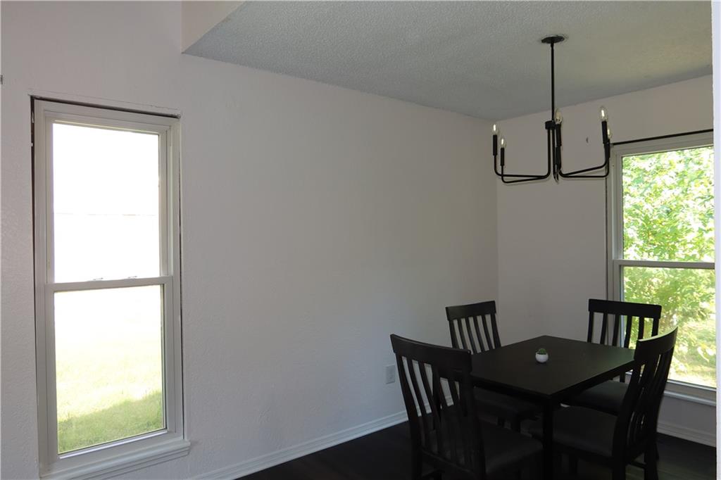 9525 Manning Avenue Property Photo 11