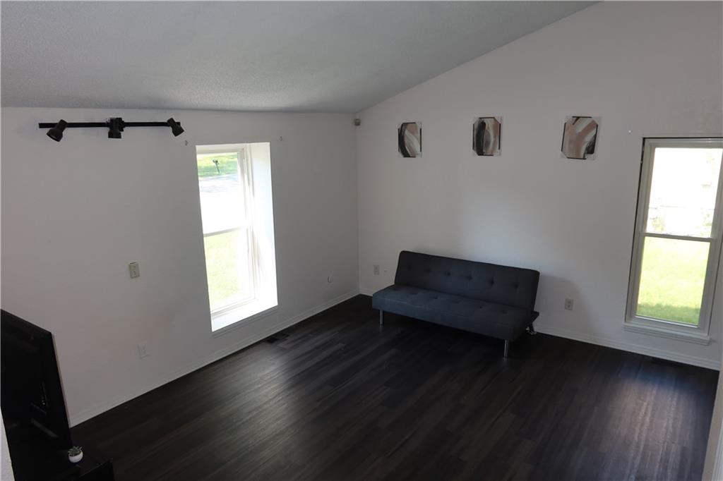 9525 Manning Avenue Property Photo 14