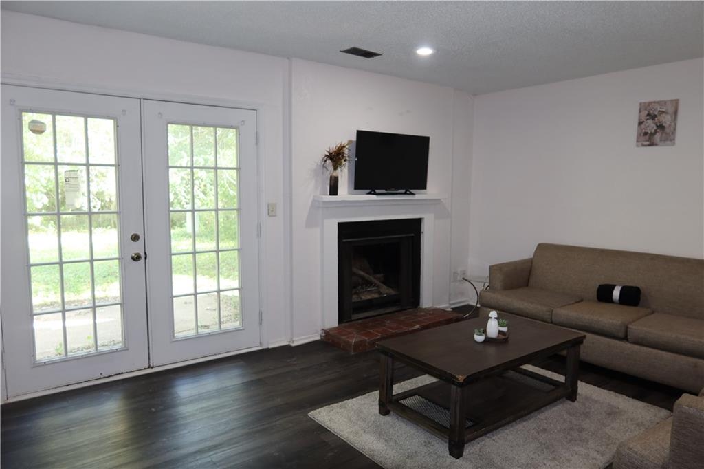 9525 Manning Avenue Property Photo 23