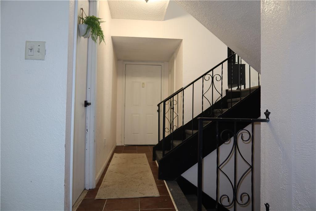 9525 Manning Avenue Property Photo 30
