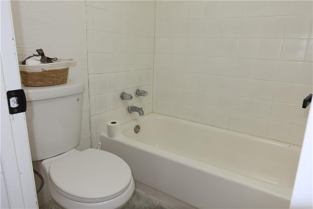 9525 Manning Avenue Property Photo 38
