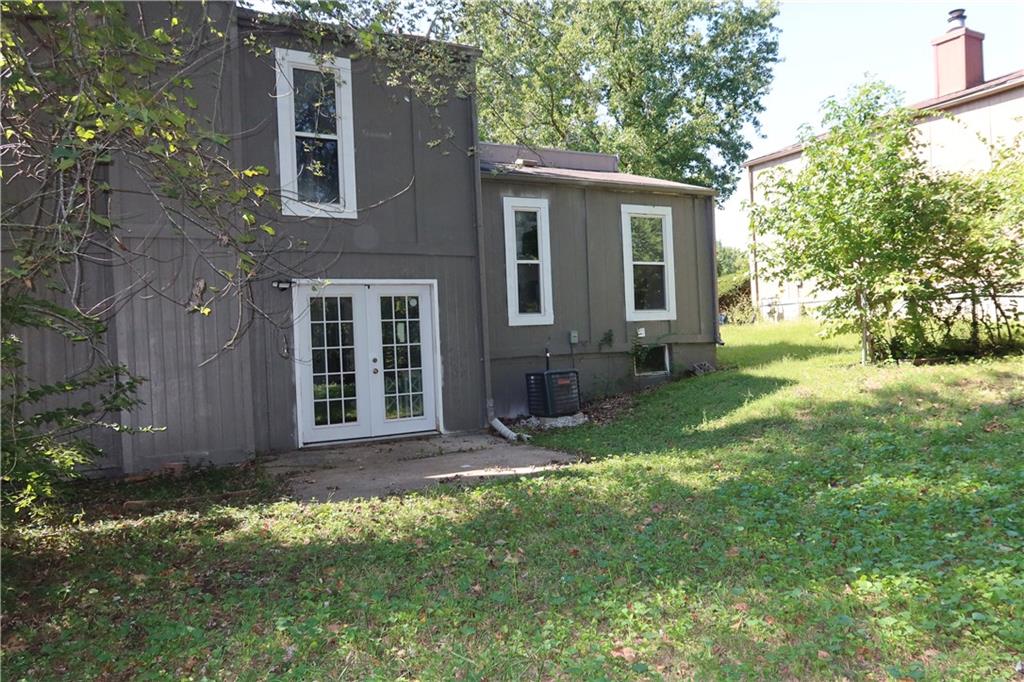 9525 Manning Avenue Property Photo 46
