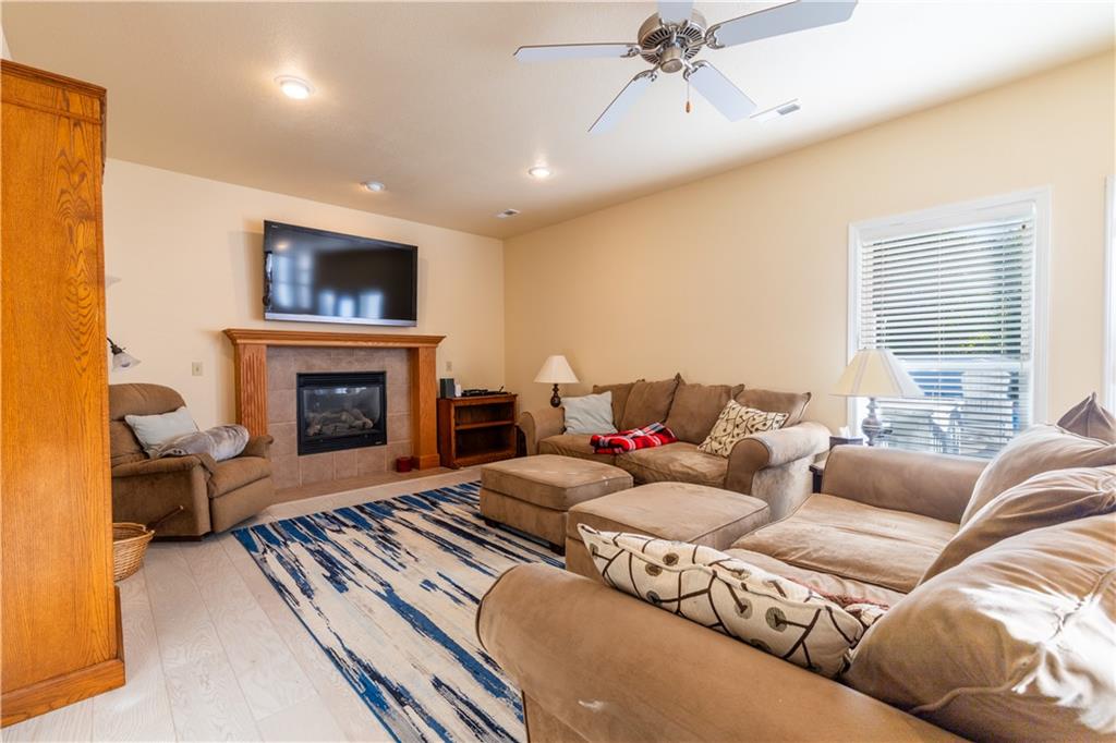 4516 Wilshire Drive Property Photo 13