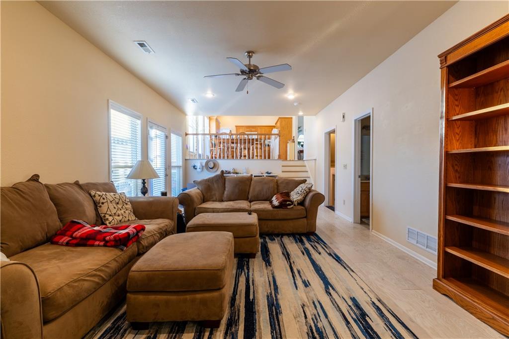 4516 Wilshire Drive Property Photo 24