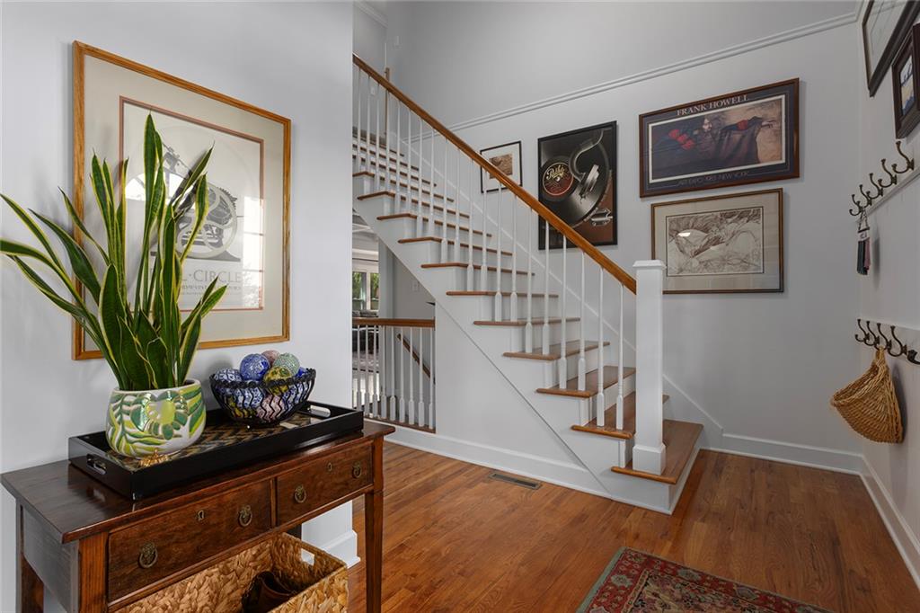 1418 Telford Drive Property Photo 3