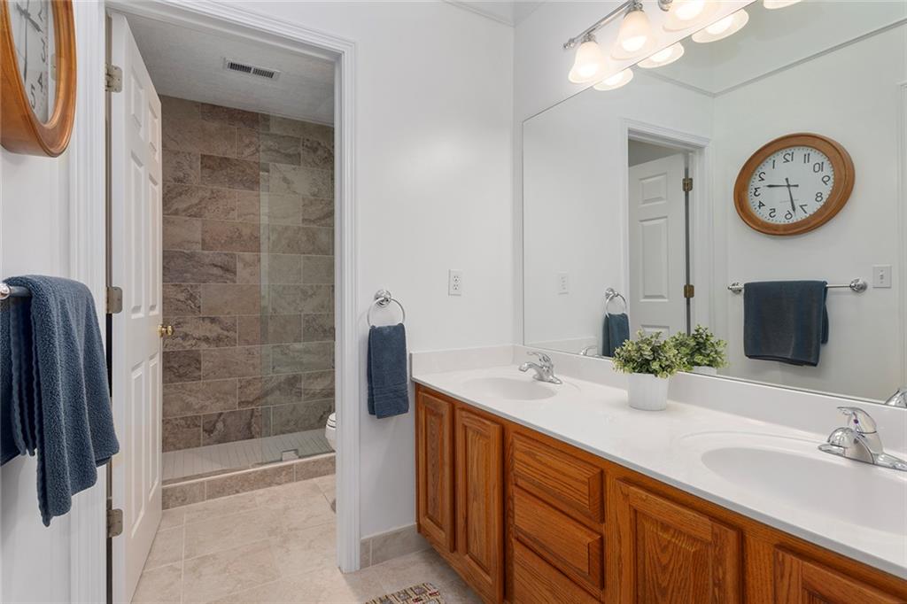 1418 Telford Drive Property Photo 26