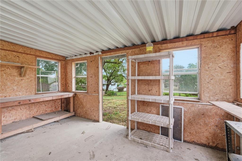 1608 Lee Lane Property Photo 28