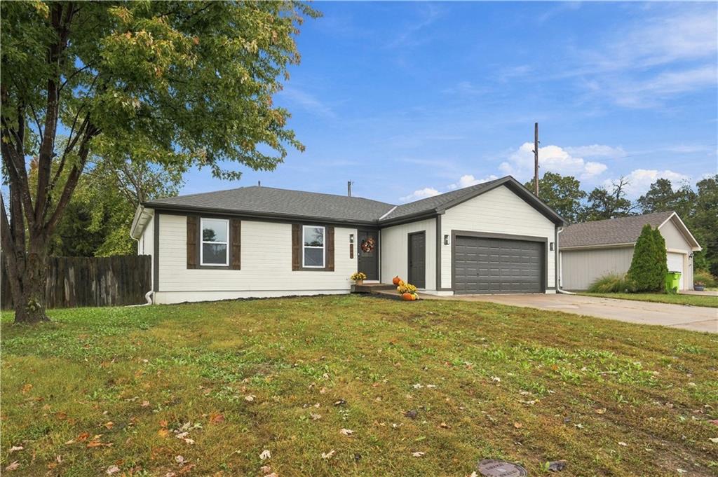 106 Trinity Circle Property Photo 2