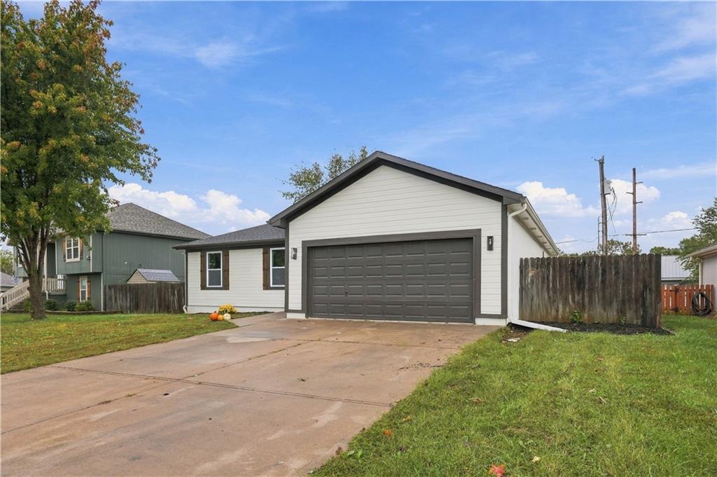 106 Trinity Circle Property Photo 3