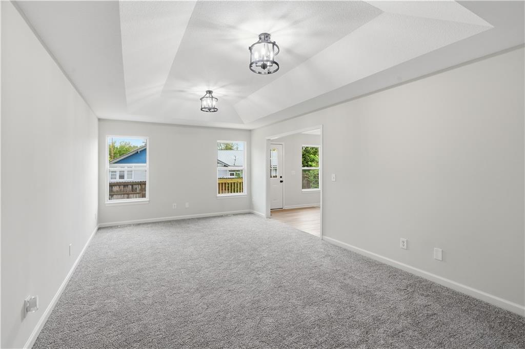 106 Trinity Circle Property Photo 4