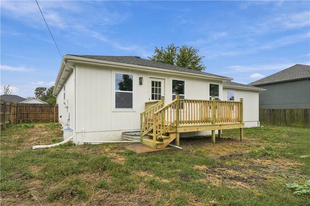 106 Trinity Circle Property Photo 27