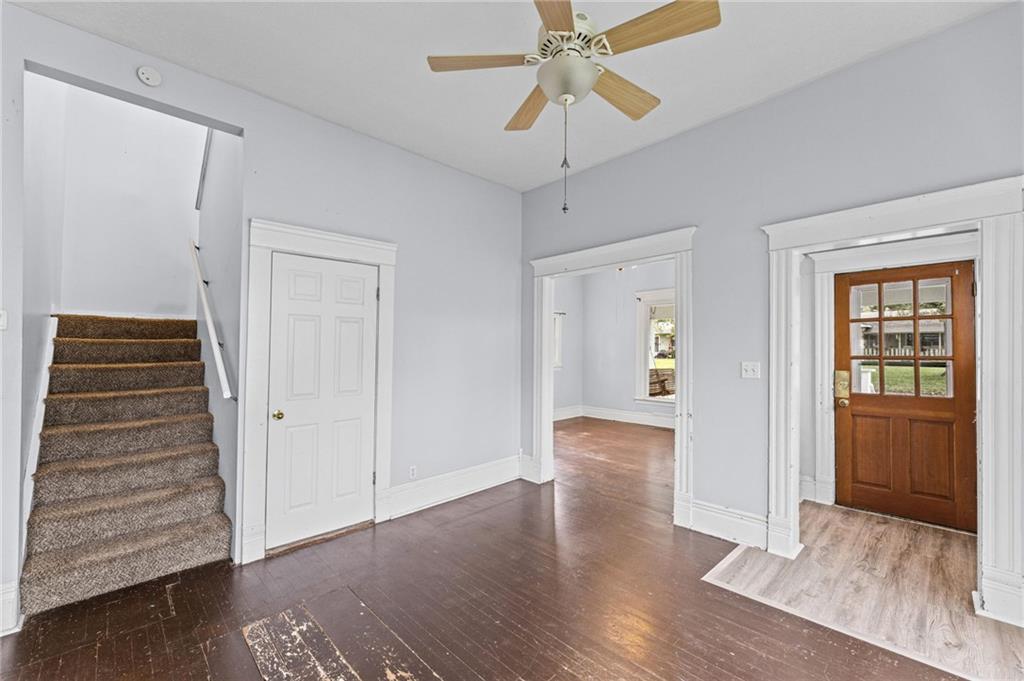 1027 N Mulberry Street Property Photo 5