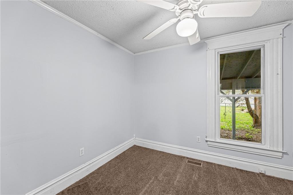 1027 N Mulberry Street Property Photo 11