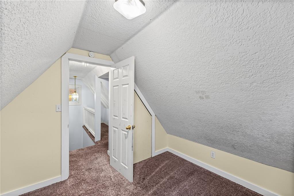 1027 N Mulberry Street Property Photo 19