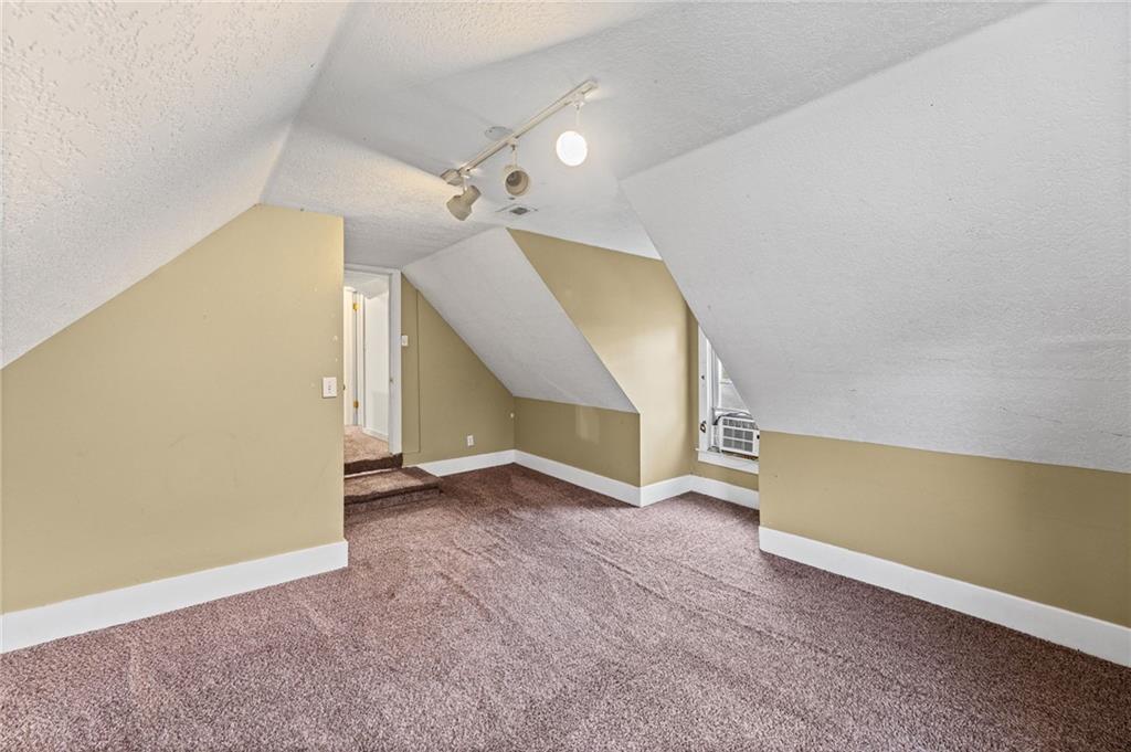 1027 N Mulberry Street Property Photo 21
