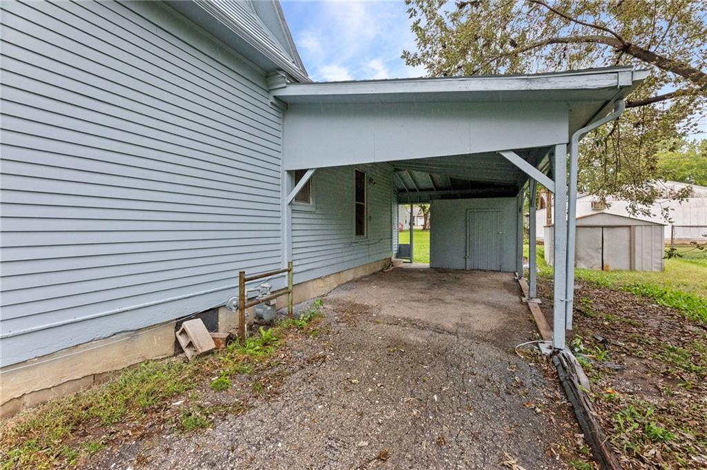 1027 N Mulberry Street Property Photo 23