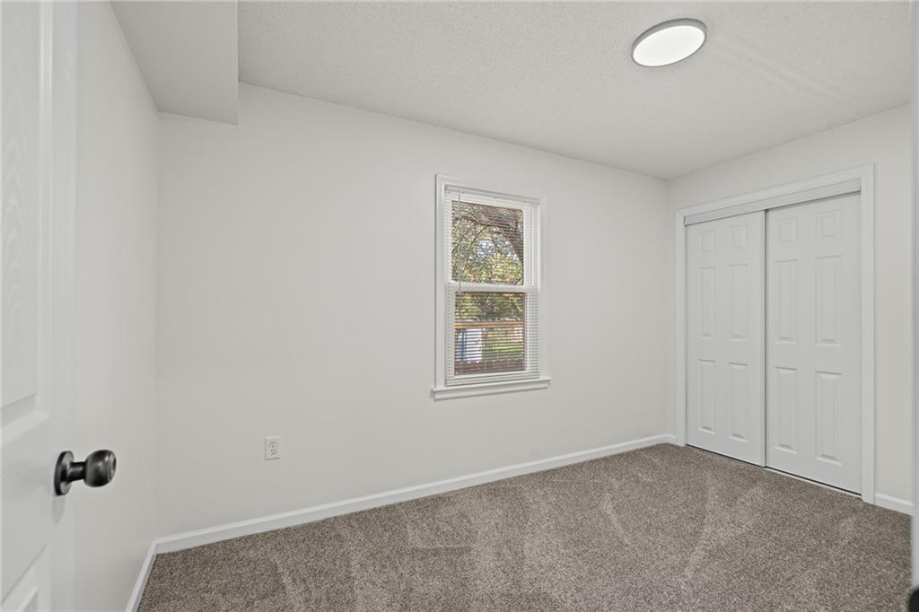 2404 Ne 60th Street Property Photo 17