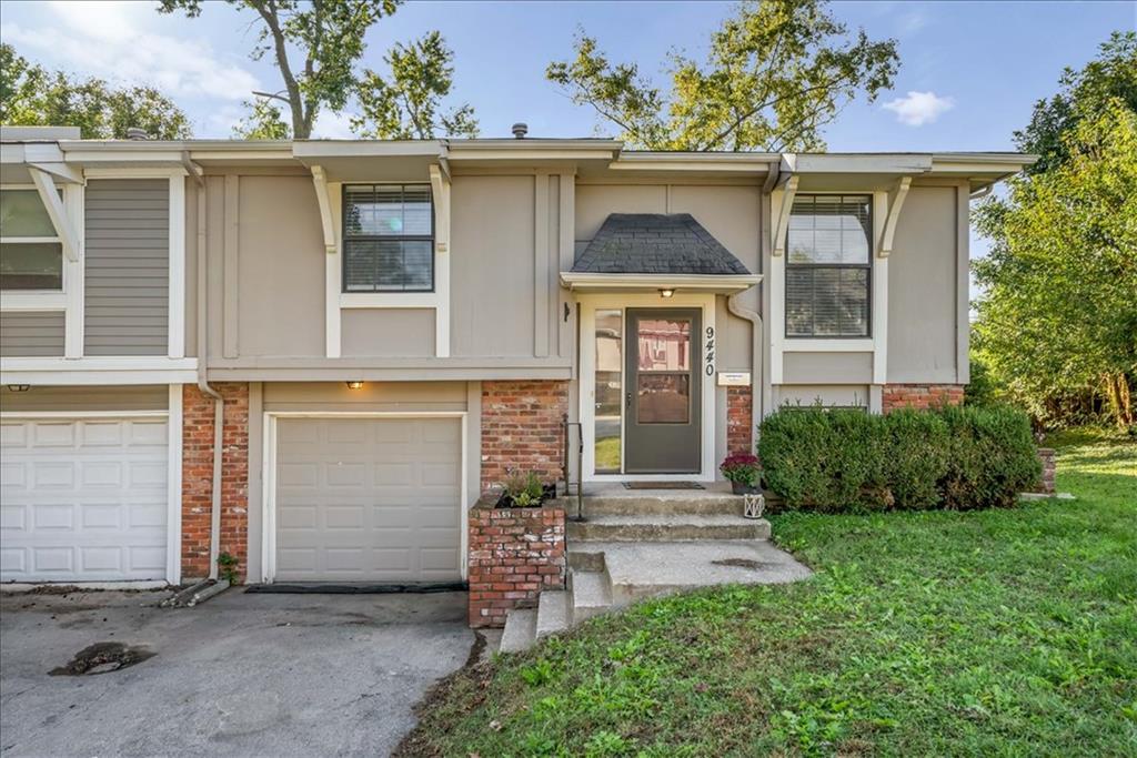 9440 Goddard Street Property Photo 1