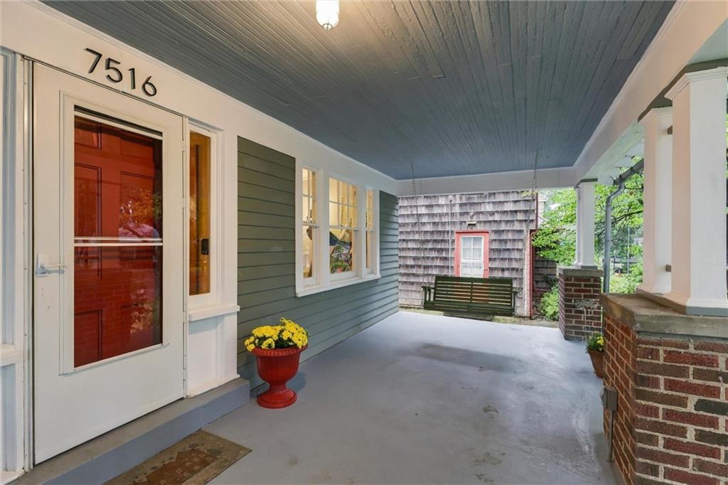 7516 Locust Street Property Photo 6