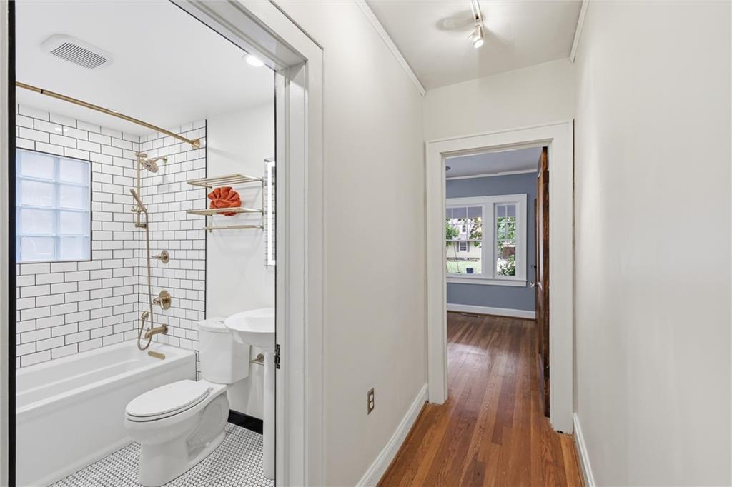 7516 Locust Street Property Photo 36