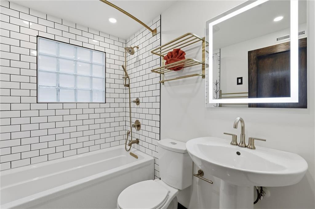 7516 Locust Street Property Photo 37