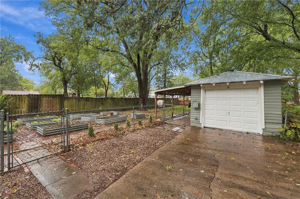 7516 Locust Street Property Photo 56