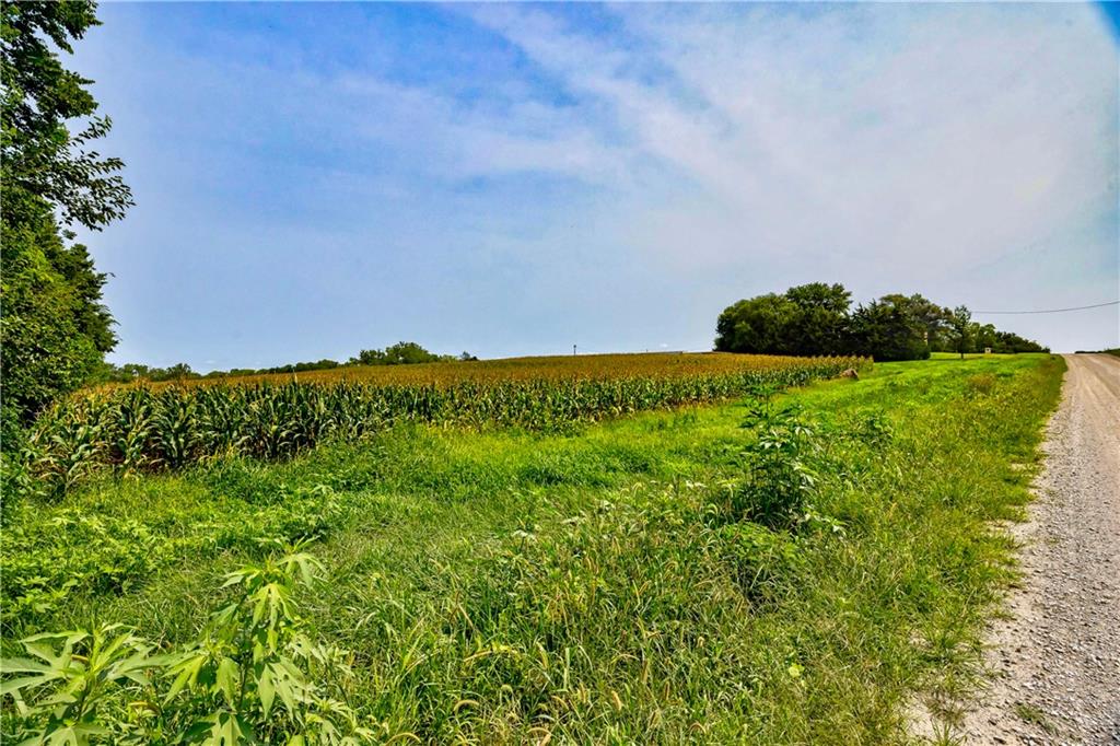 242nd Road Property Photo 12