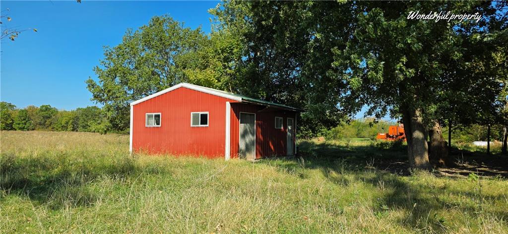 747 Se 1250th Road Property Photo 3