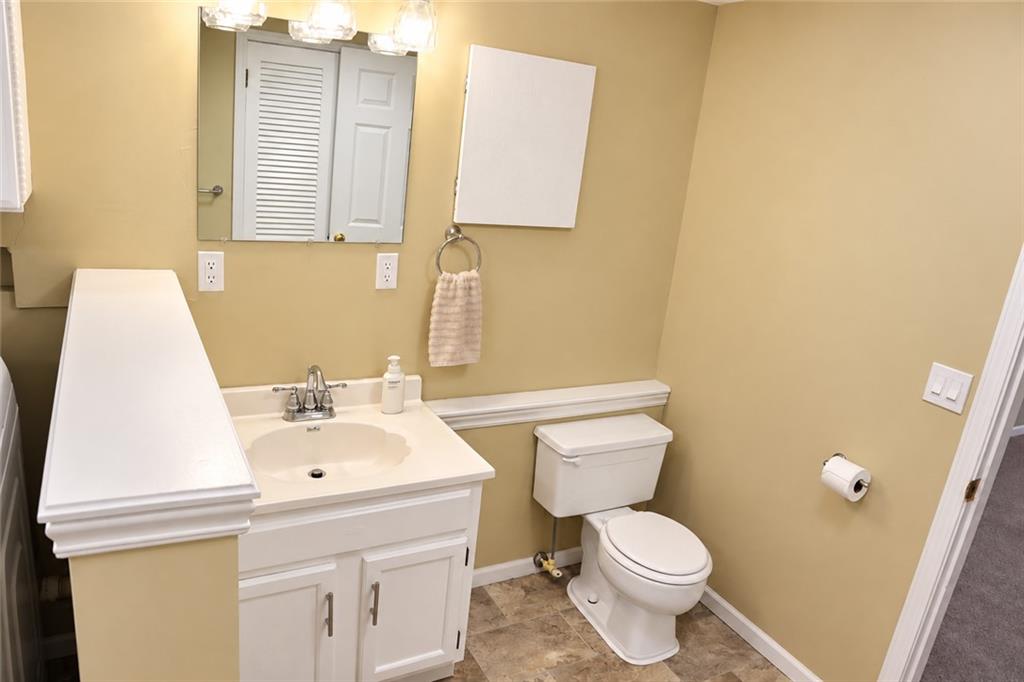 1113 W 3rd Circle Property Photo 15