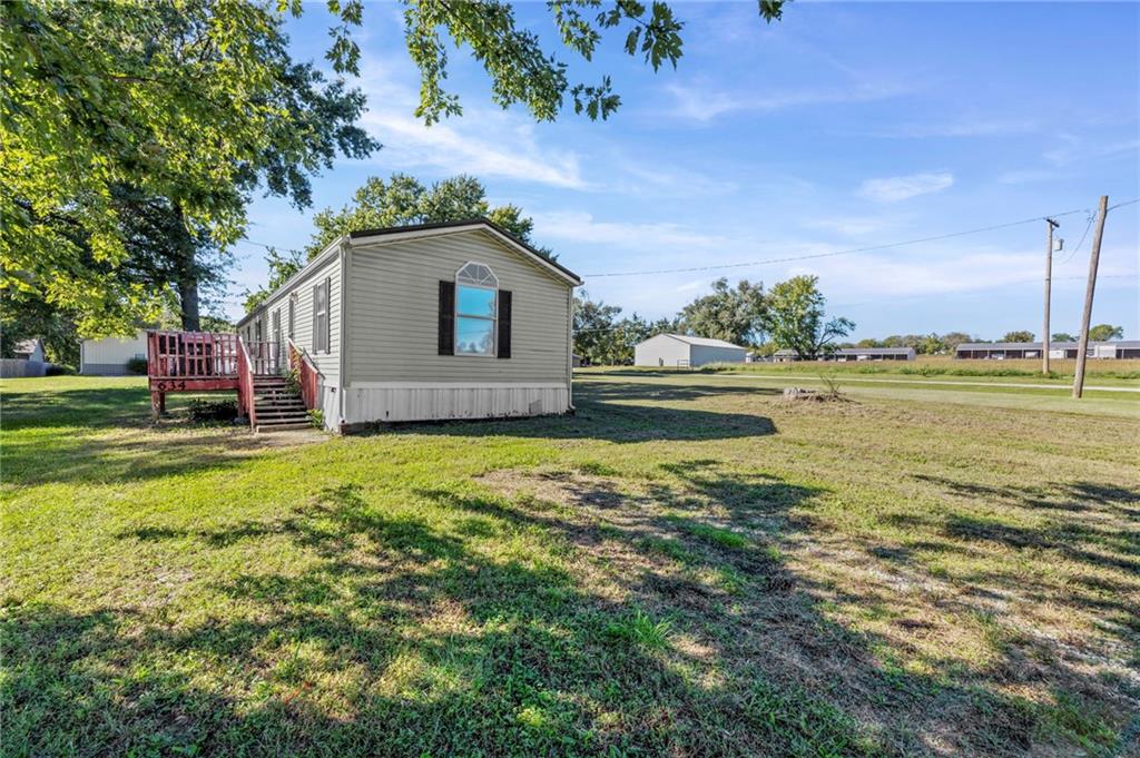 634 Monroe Street Property Photo 3