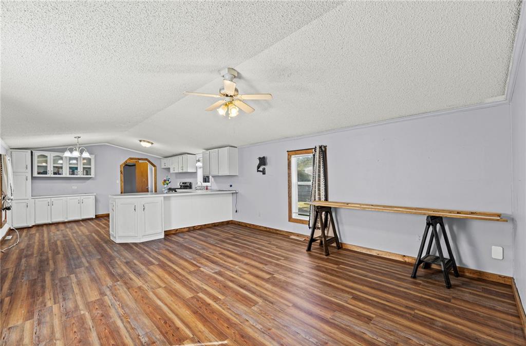634 Monroe Street Property Photo 4