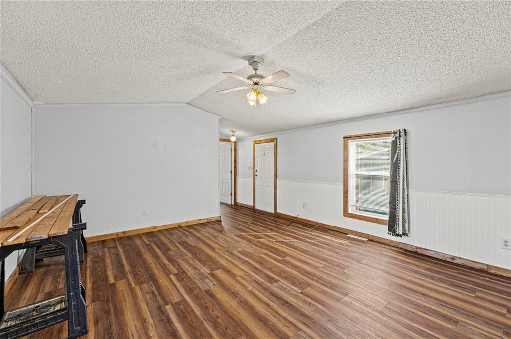 634 Monroe Street Property Photo 6