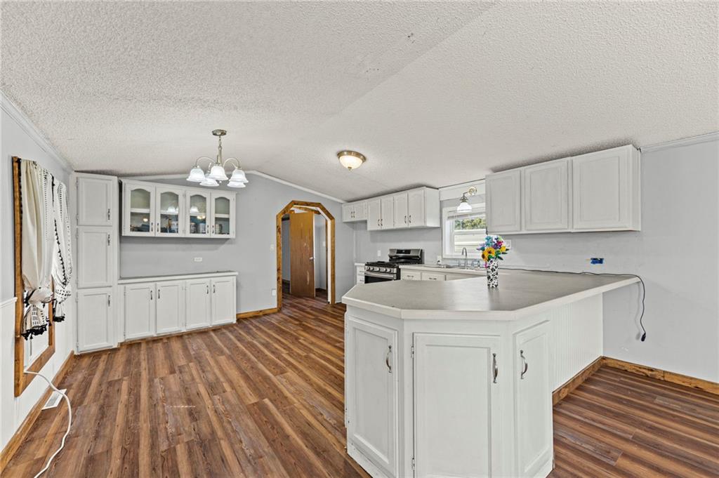 634 Monroe Street Property Photo 7