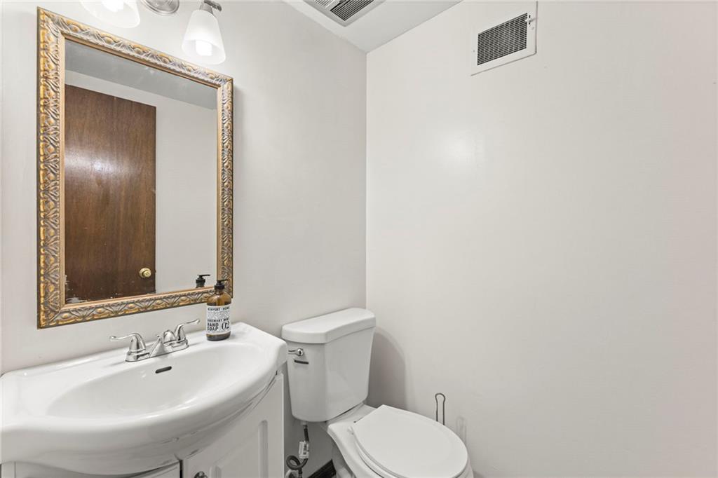 9301 Lamar Avenue Property Photo 18