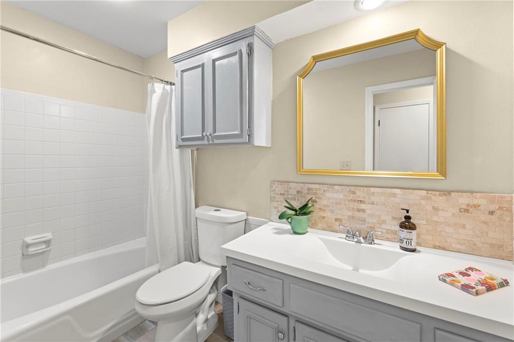 9301 Lamar Avenue Property Photo 19