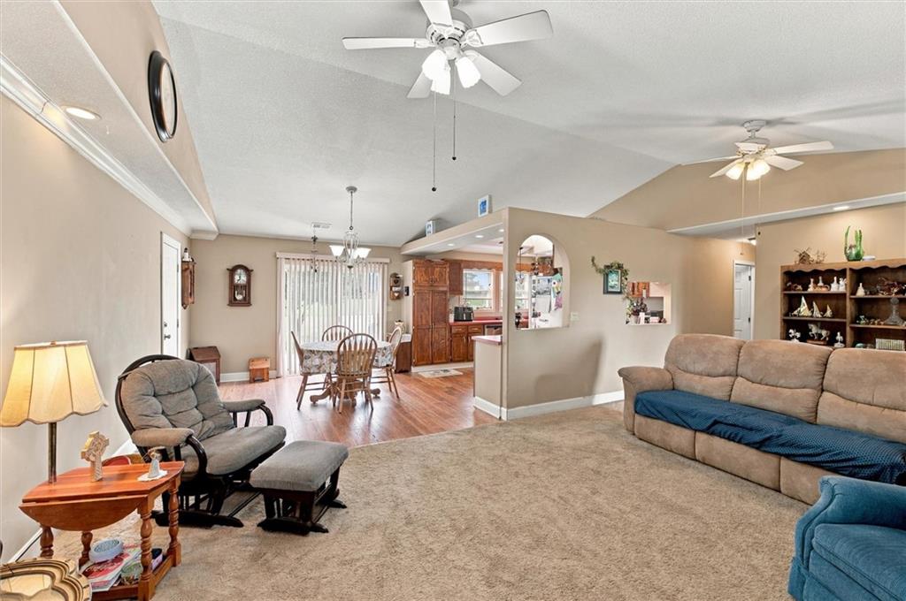 741 Ne 17404 County Road Property Photo 7