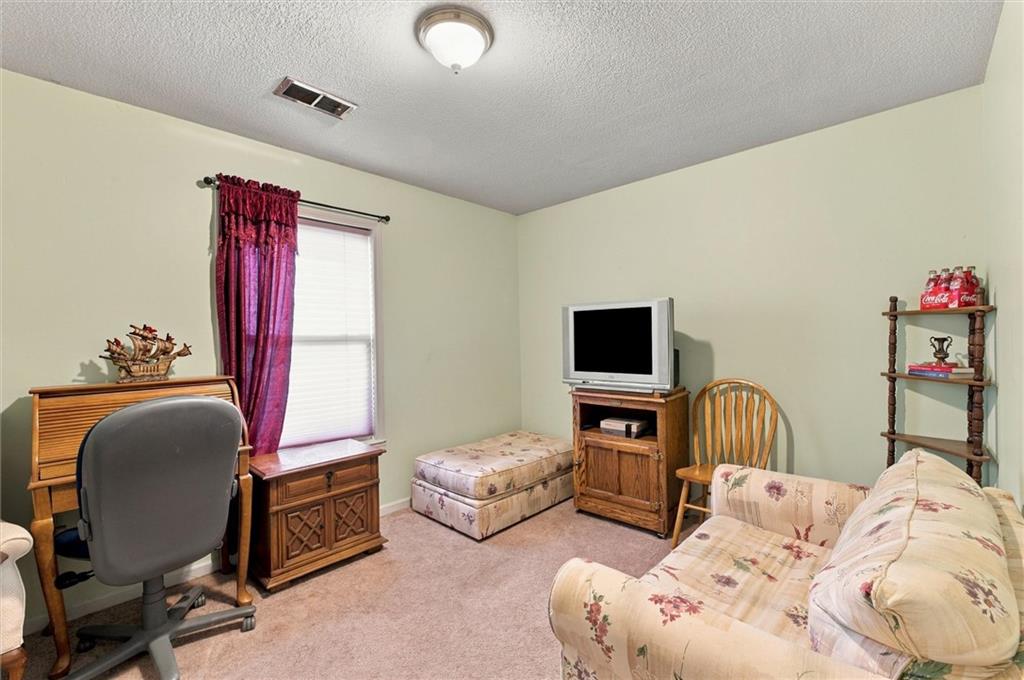 741 Ne 17404 County Road Property Photo 18