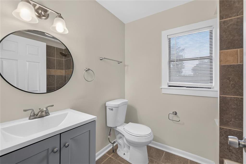 433 Oakley Avenue Property Photo 27