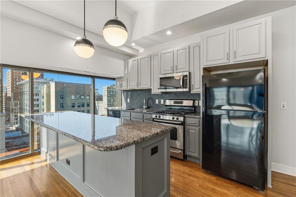 1101 Walnut Street Property Photo 1
