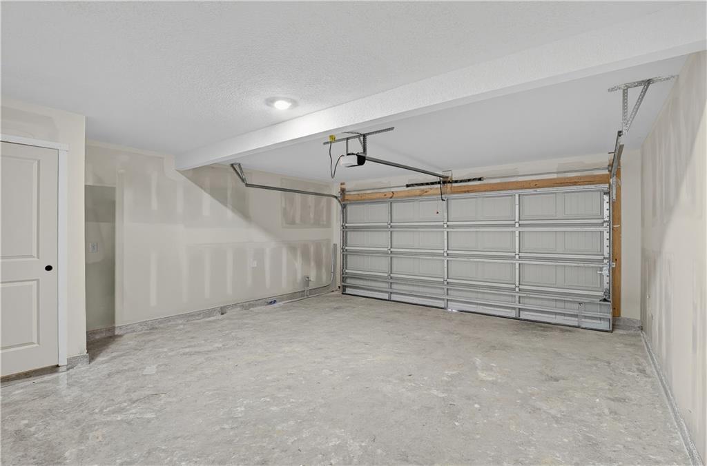 38011 W 207th Terrace Property Photo 2